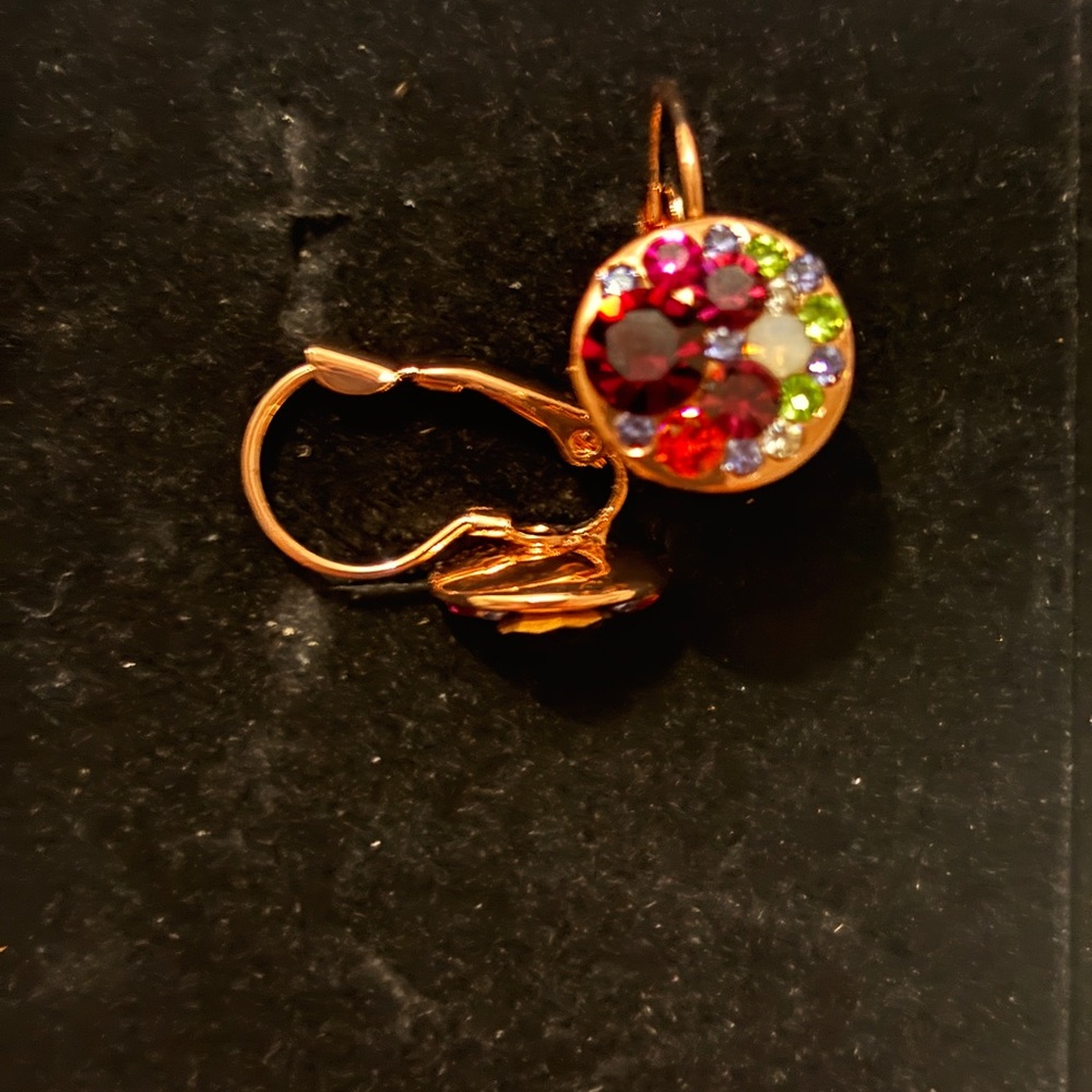 Multicoloured rhinestone earrings with a vintage vibe #glamour #party #festival
